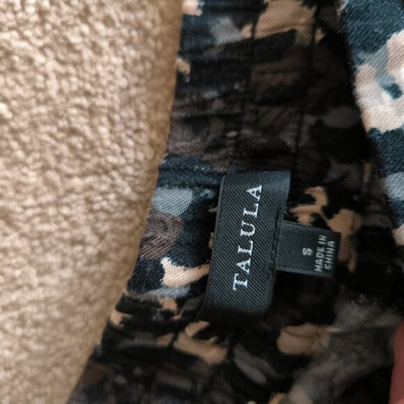 Aritzia Talula Beach Lounge Coastal Abstract Floral Stretch Pants S - Picture 4 of 8